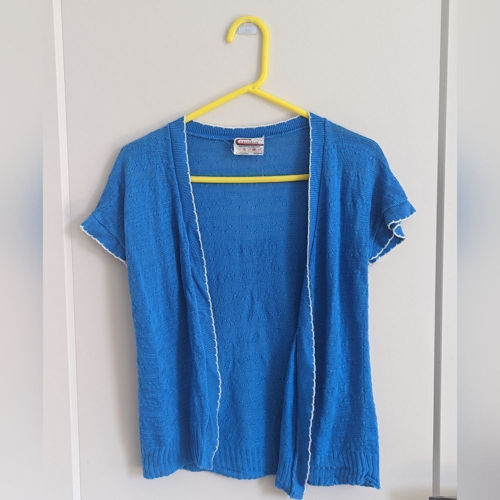 Vintage cardi blue and white M